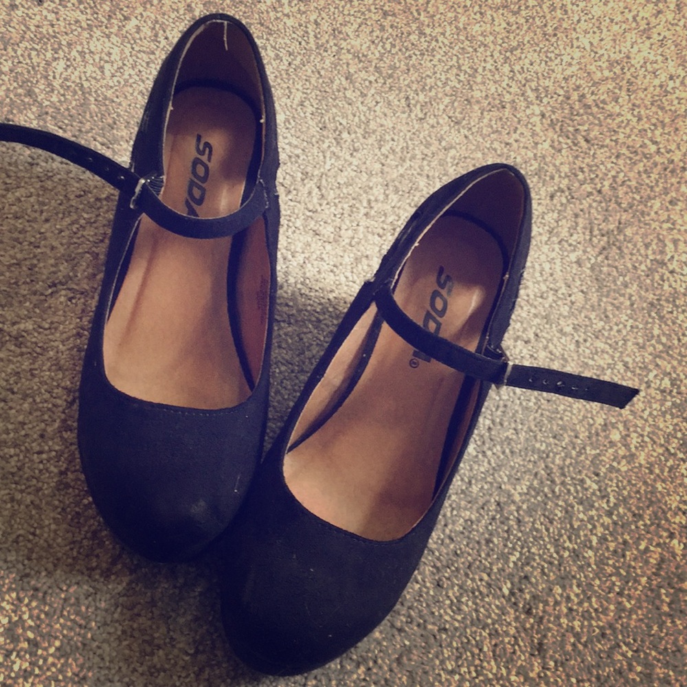 Gurls black  heals